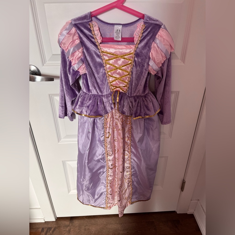 Halloween 🎃 NWOT Little Adventure Girls purple Costume, Rapunzel